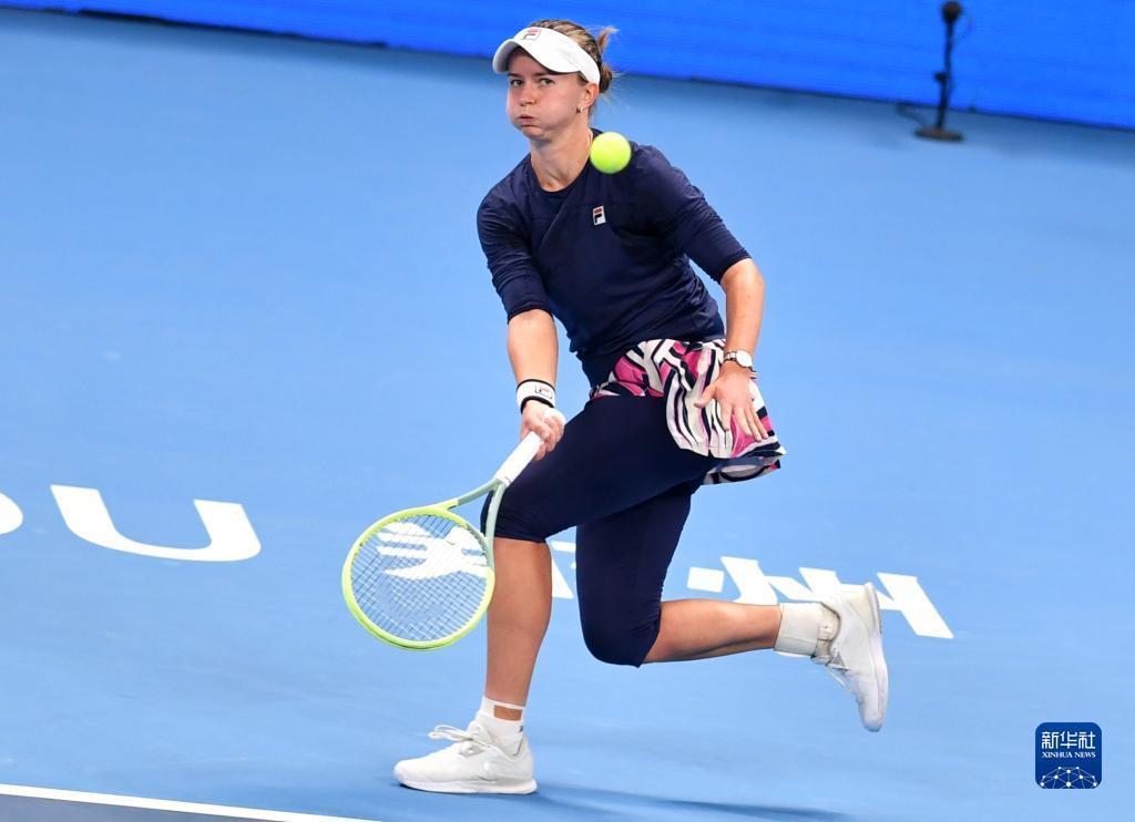 现代足球中 现代足球中